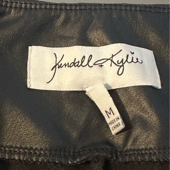 Kendall Kylie Black Legging Women's Medium Faux Vegan Leather Leggings Pants - Picture 2 of 7
